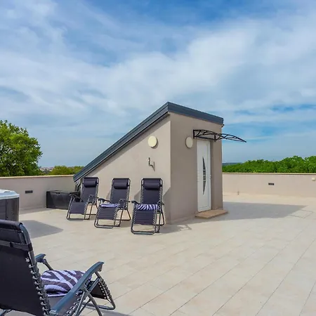 Pet Friendly In With Wifi Prázdninový dům Pula