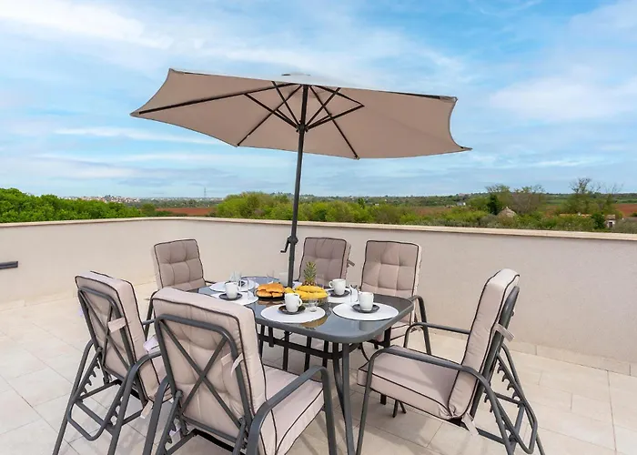 Pet Friendly In With Wifi Pula